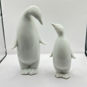 Crowning Touch Mother and Child White Porcelain Penguin Figurines Japan 6”& 5”